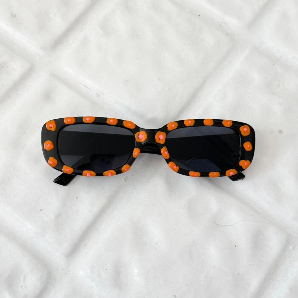 ✿ ⋆ 𓆩♡𓆪 Hand Painted Studded Sunglasses 𓆩♡𓆪 ⋆ ✿